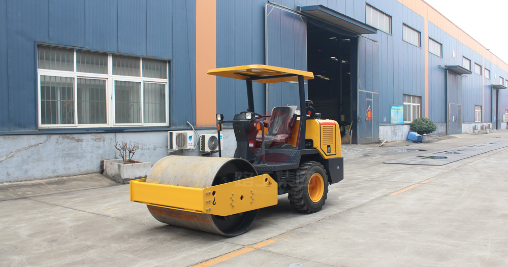 小型壓路機(jī) 小型壓路機(jī)